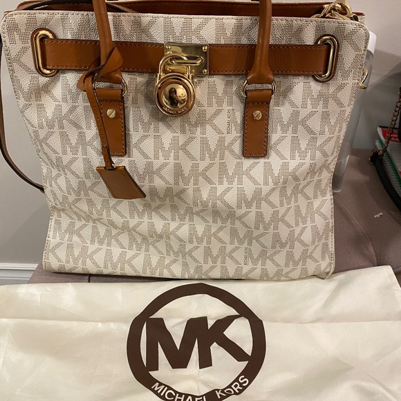 Michael Kors Hamilton Satchel Vanilla Color - Picture 1 of 3